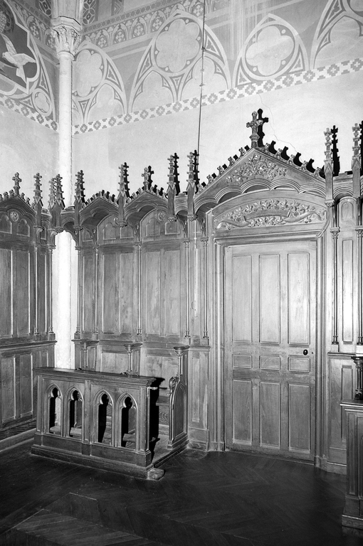 Stalles et boiserie, église paroissiale Saint-Martin (Lécousse)