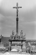 Calvaire, cimetière (Glomel)