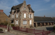Mairie-école, 23 rue des Ecoles (Montreuil-sur-Ille)