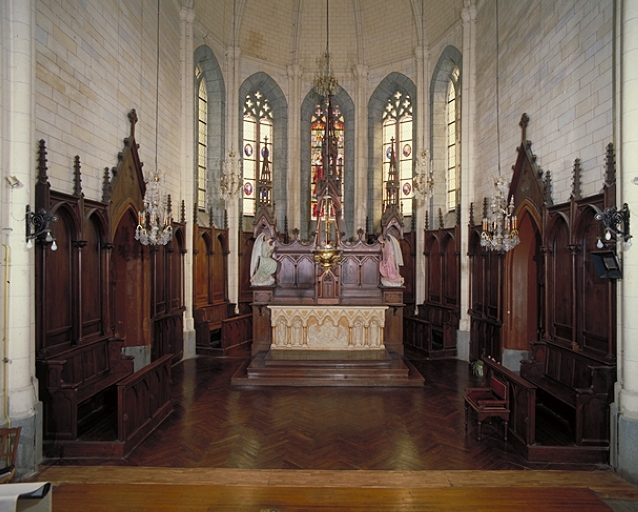 Lambris de demi-revêtement ; bancs de choeur (4) (Campel fusionnée en Val d'Anast en 2017)