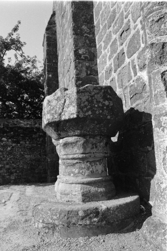 Prieuré de bénédictins, église paroissiale Notre-Dame, place de l'église (Hédé-Bazouges)