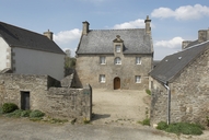 Presbytère n° 1 du bourg (Plougras)