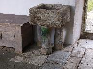 Bénitier, chapelle Notre-Dame de Cartudo (Pluherlin)