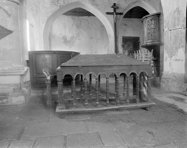 Catafalque, chapelle Saint-Tugen (Primelin)