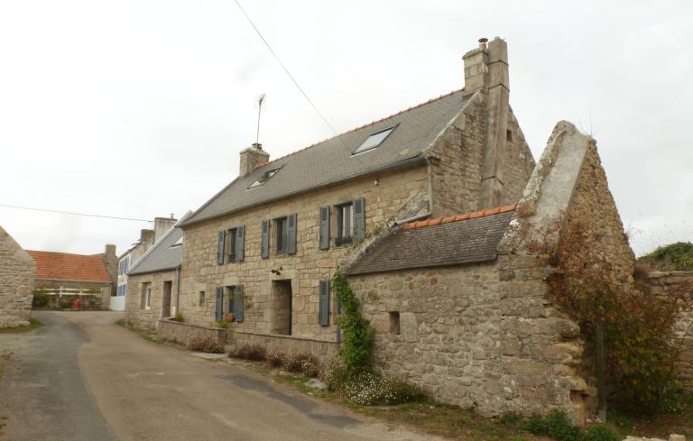 Les maisons et fermes (Primelin)