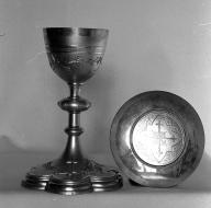 Calice, patène (3), église paroissiale Notre-Dame (Essé)