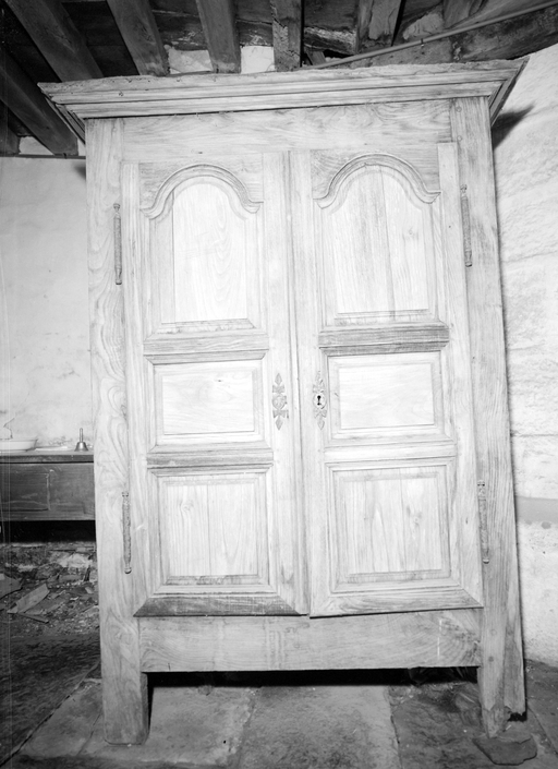 Armoire, chapelle Saint-Hervé (Gourin)