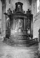 Autel (autel secondaire, autel tombeau), retable (retable architecturé), tabernacle, gradin d'autel, clôture d'autel, église paroissiale Notre-Dame du Roncier (Rostrenen)