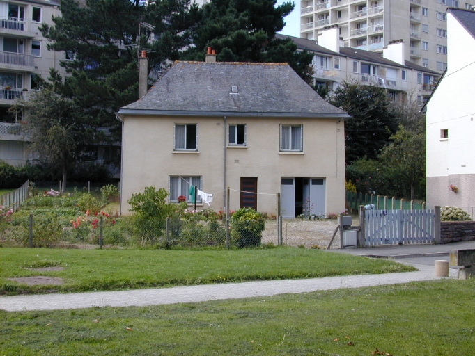 Ferme, dite de la Budorais, puis des Chalais, rue des Chalais (Rennes)