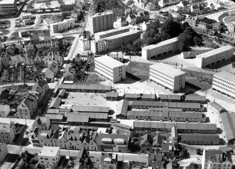 Lycée Dupuy-de-Lôme, 4 rue Jean Le Coutaller (Lorient)