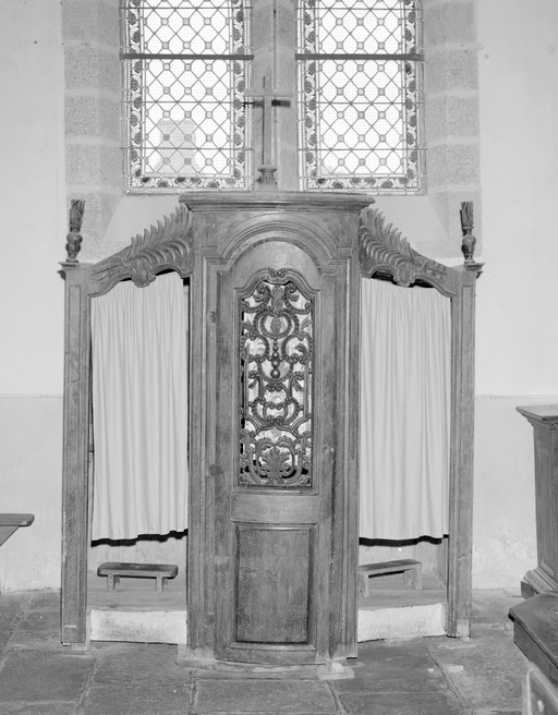 Confessionnal (2), église paroissiale Saint-Aubin (Brandivy)