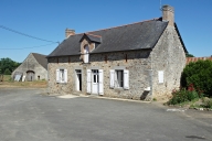 Ferme, 10 Place du Prieuré (Livré-sur-Changeon)