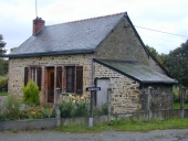 1ère maison, la Barrière (La Selle-Guerchaise)