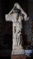 Statue : Vierge à l'Enfant en croix de calvaire dite Notre-dame de Nazareth, église Notre-Dame-de-Nazareth (Plancoët)