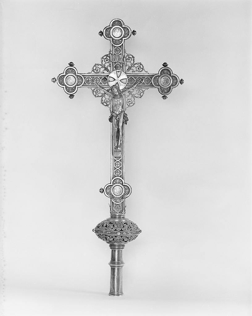 Croix de procession, chapelle Saint-Sébastien (Sarzeau)
