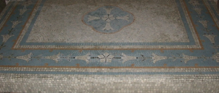 Carrelage de sol (de la chapelle nord)