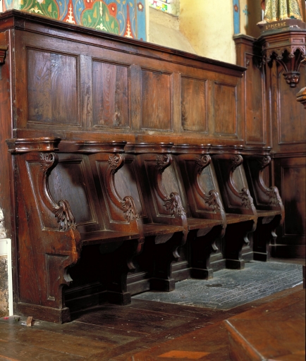 Ensemble de 2x5 stalles, lambris de demi-revêtement