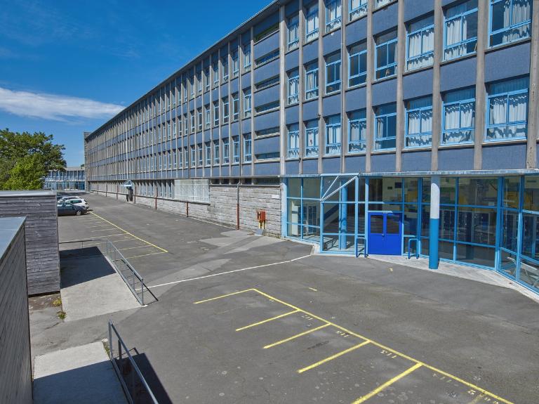 Cité scolaire de l'Harteloire, 1 rue Bertrand Du Guesclin (Brest)