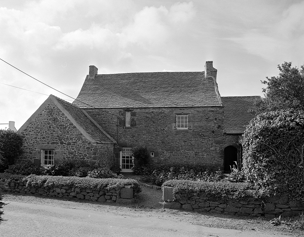 Manoir, Kerfissiec (Saint-Pol-de-Léon)