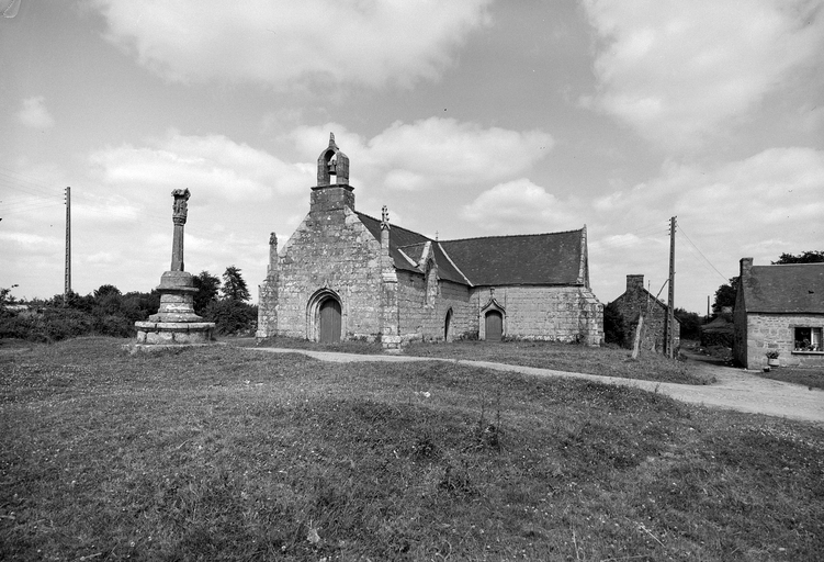 Chapelle Saint-Colomban (Plounévez-Quintin)