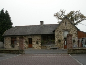 Architecture publique ou collective sur la commune de Saint-Gondran