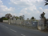 Cimetière, départementale 20 (Feins)
