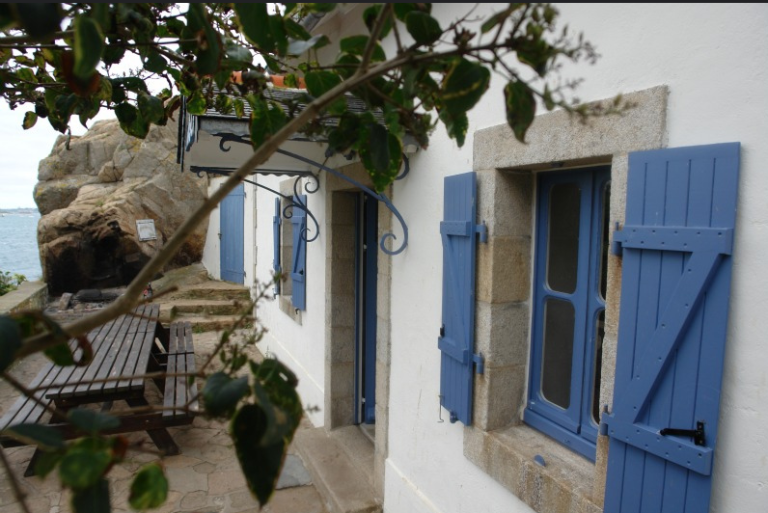 Phare et maison du gardien de l'Île Louët (Carantec)