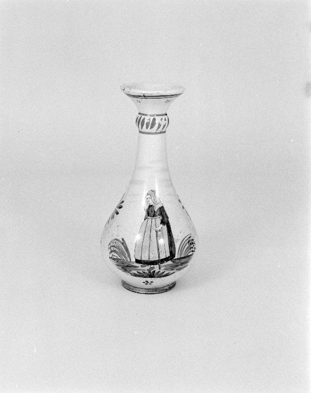 Vase d'autel, chapelle Saint-Mélec (Lanouée fusionnée en Forges de Lanouée en 2019)