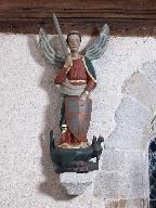 Statue : Saint Michel et le dragon, chapelle Saint-Barthélemy (Pleucadeuc)