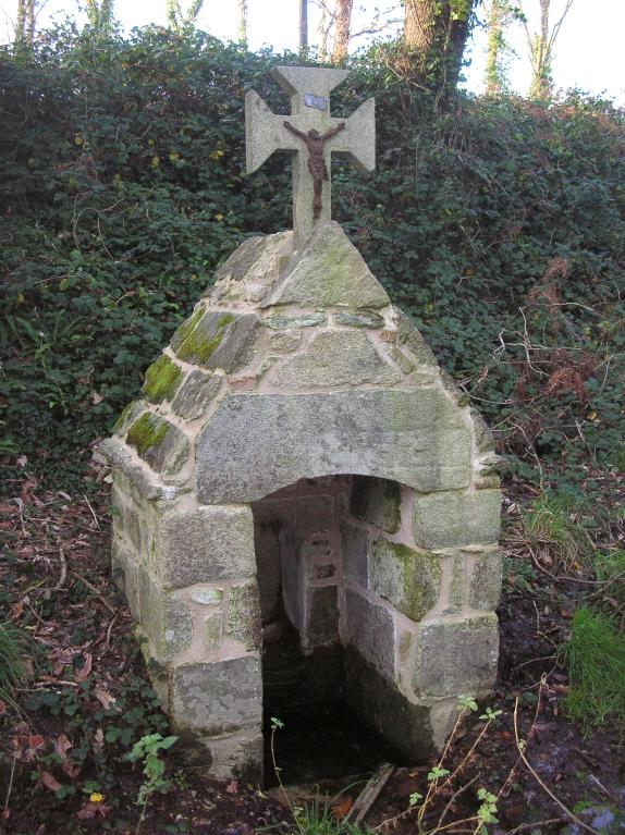 Les églises et chapelles (Mahalon)