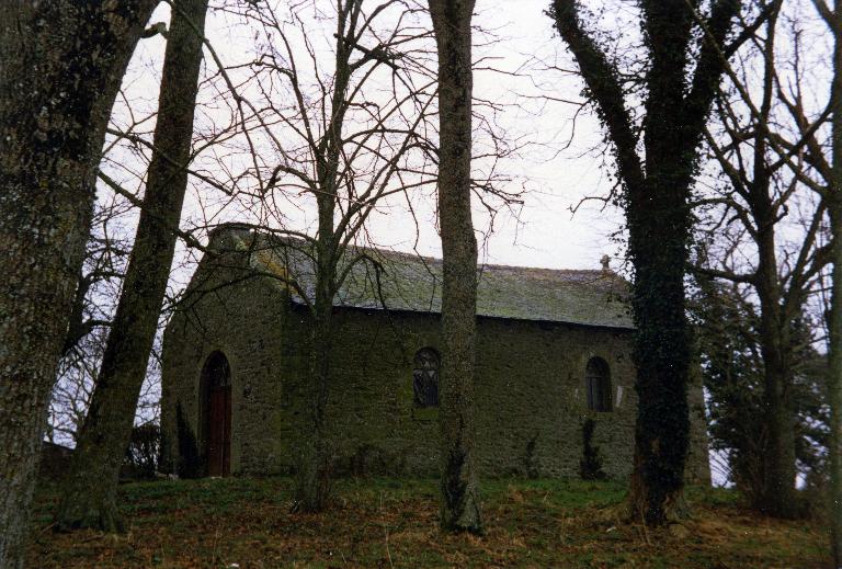 Chapelle Saint-Pierre et sa croix, Saint-Pierre (Saint-Lormel)