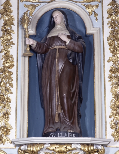 Statue de sainte Claire