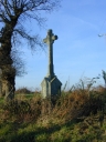 Croix de chemin, le Bouëssic ; route départementale 59 (Pipriac)