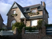 Maison, 32 rue des Frères Le Montreer (Perros-Guirec)