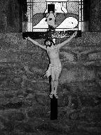 Croix (d'applique) : Christ en croix, chapelle Saint Corentin (île-de-Sein)