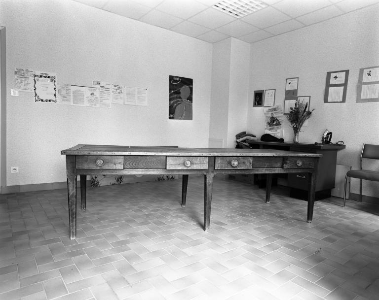 Table de réfectoire, Hôpital (Josselin)