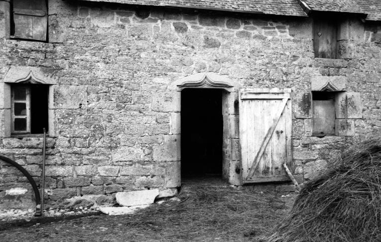 Les maisons et les fermes sur la commune de Lignol
