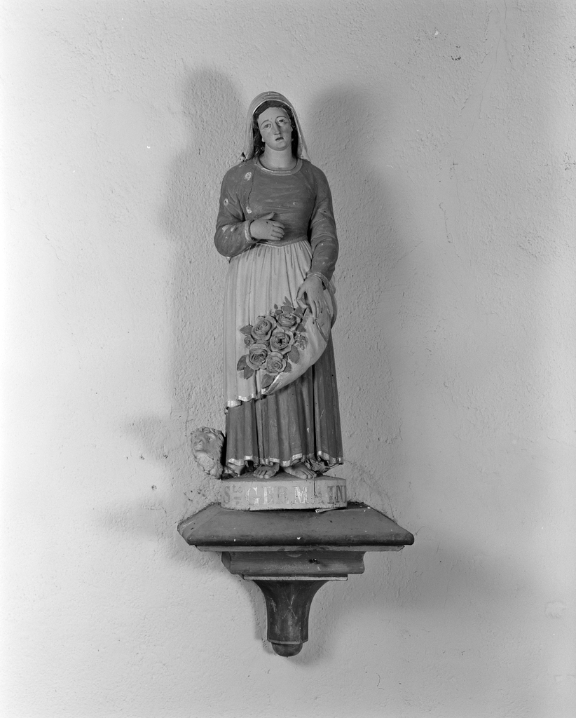 Statue (petite nature) : sainte Germaine, chapelle Notre-Dame-de-Bonne-Nouvelle (Cléguer)