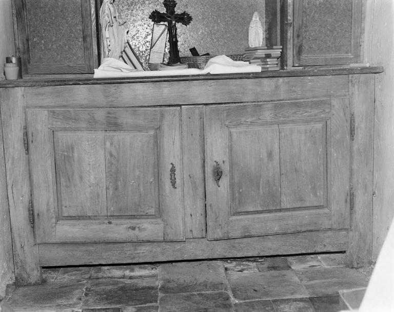 Meuble de sacristie, chapelle Saint-Laurent (Séné)