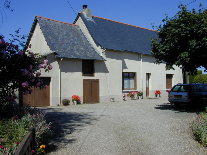 1ère ferme, le Haut Placis des Noës (Montreuil-le-Gast)