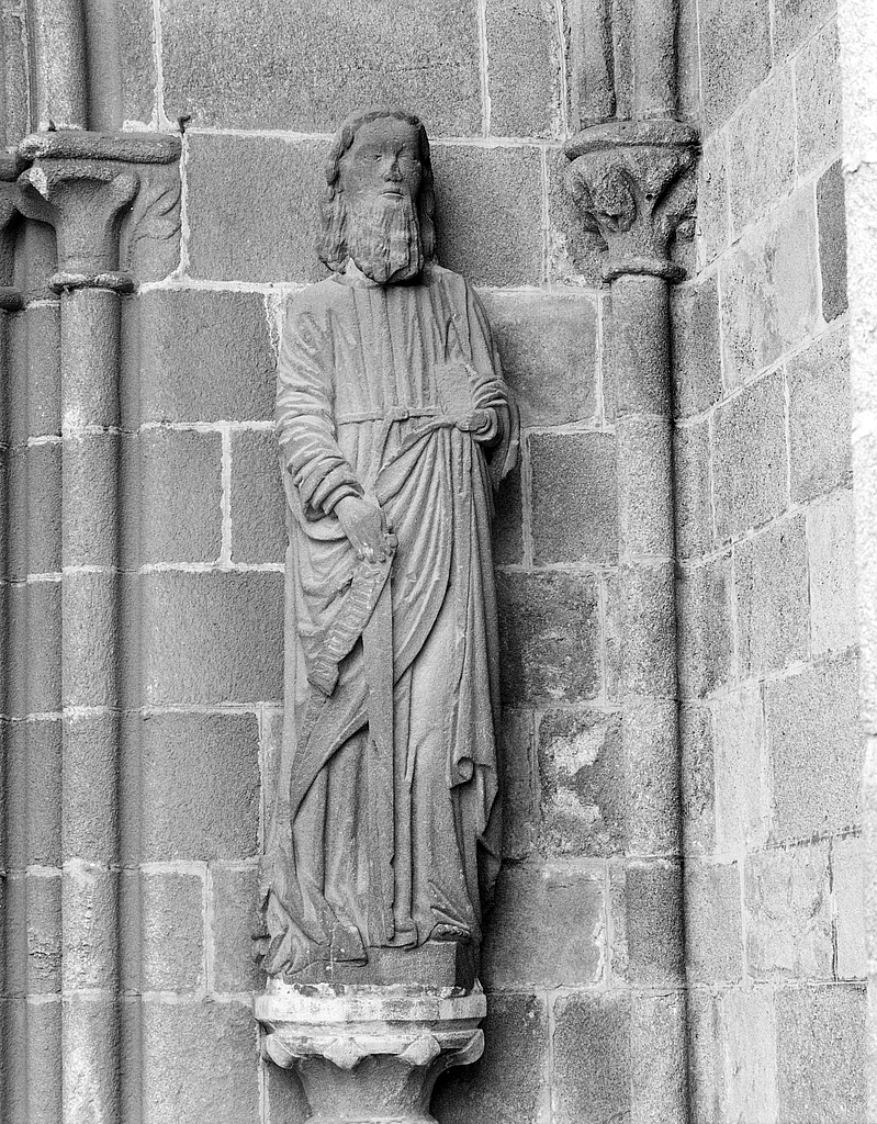 Statue (2, d' applique, grandeur nature) : saint Paul, saint Thomas, cathédrale de Saint-Paul-Aurélien (Saint-Pol-de-Léon)