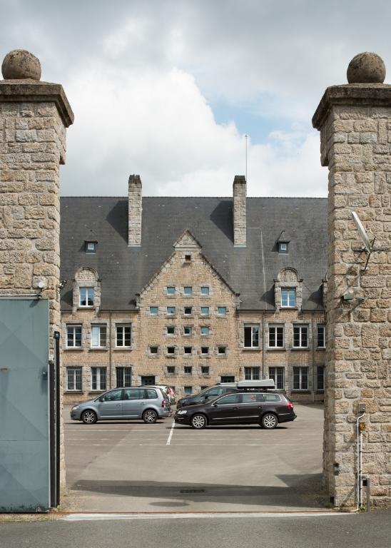 Banque, centre de conservation des titres de la BNP Paribas, La Conninais (Taden)