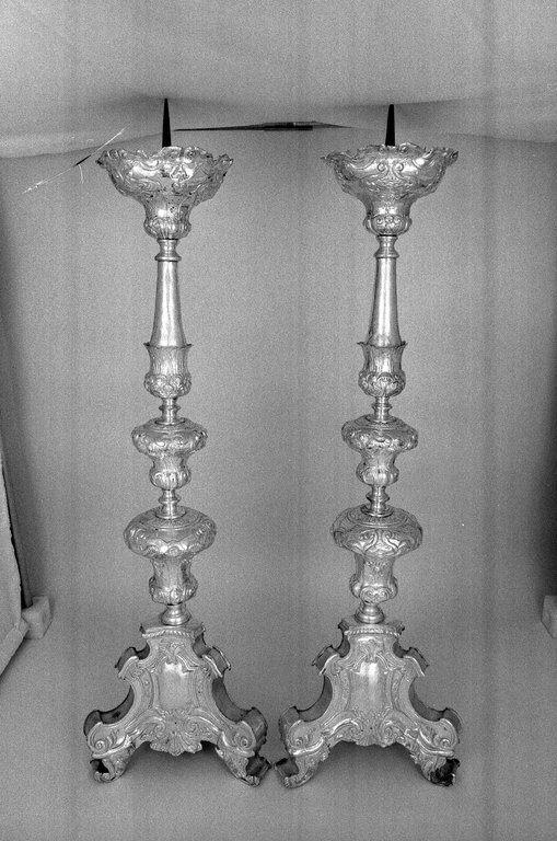 Chandeliers (6)