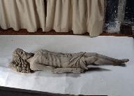 Statue (gisant, grandeur nature) : Christ mort, église paroissiale Saint-Malo (Locmalo)