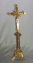Garniture d'autel 1 : croix d'autel, 4 chandeliers d'autel
