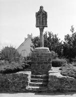 Croix de chemin, Montsarrac (Séné)