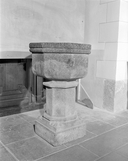 Bénitier, fonts baptismaux, église paroissiale Saint-Melaine (Cornillé)