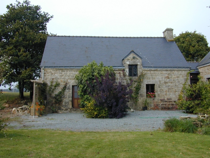 Ferme, Kernino (Pluméliau fusionnée en Pluméliau-Bieuzy en 2019)