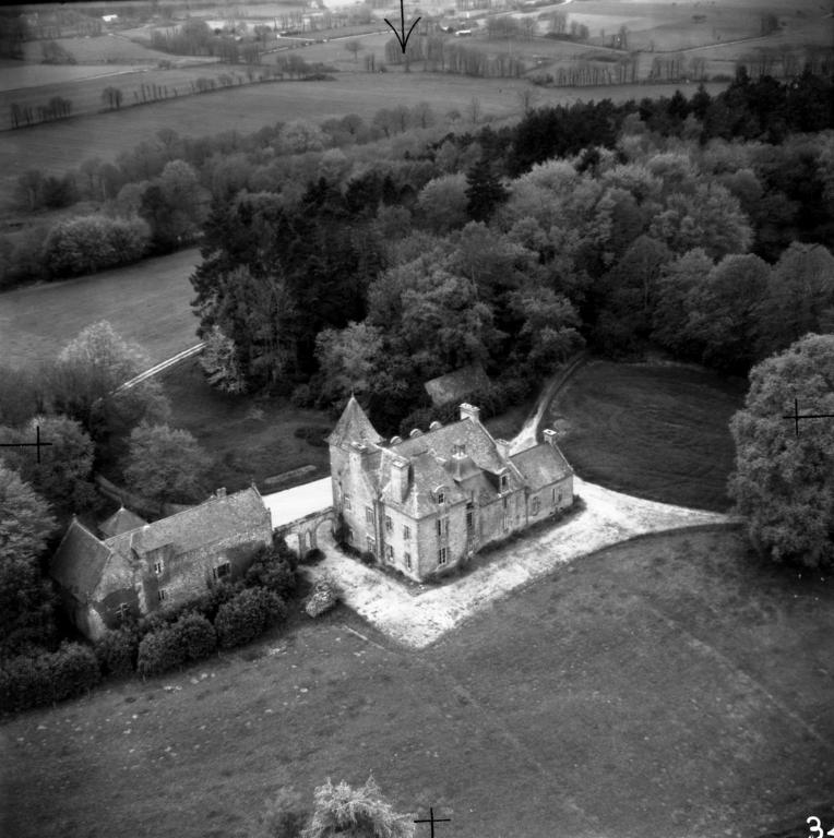 Manoir de la Ville Voisin (Augan)