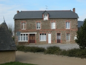 Maison, 2 rue de la Lande (Parthenay-de-Bretagne)